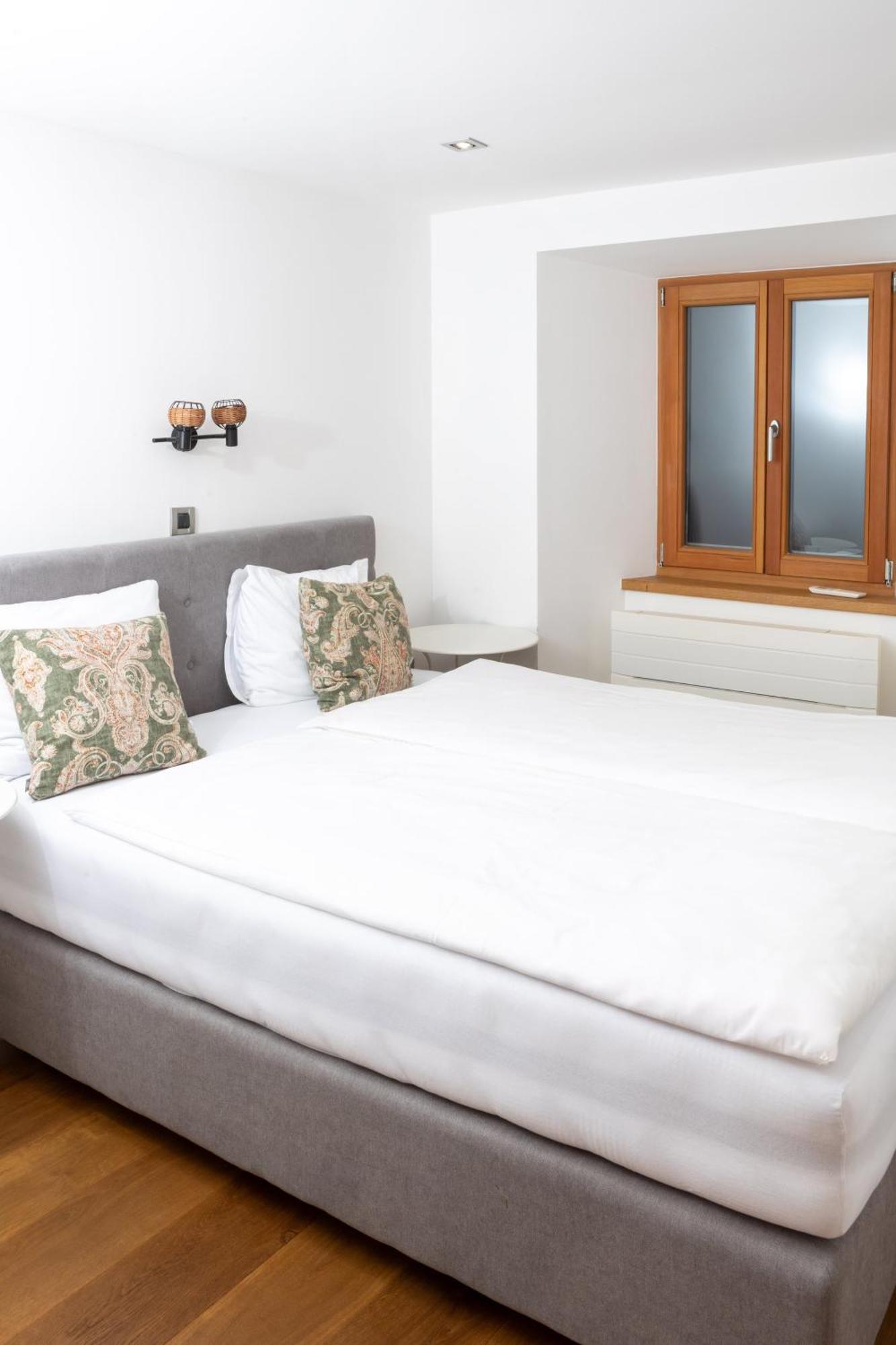 Seahouse Apartments Пиран Екстериор снимка